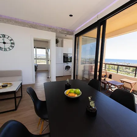 Amazing With Stunning Views Lejlighed *